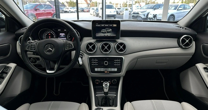 Mercedes-Benz GLA cena 98900 przebieg: 60228, rok produkcji 2018 z Piastów małe 781